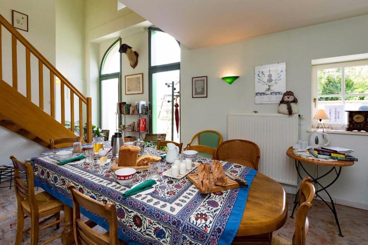 Une Poule Sur Un Mur, Chambre D'Hote A Soulosse Номер фото